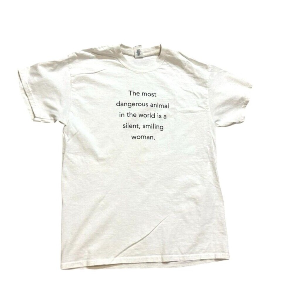 T-shirt women's L "most dangerous animal in world silent smiling woman" novelty